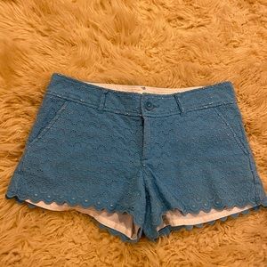 Lily Pulitzer blue lace Walsh short women’s 6